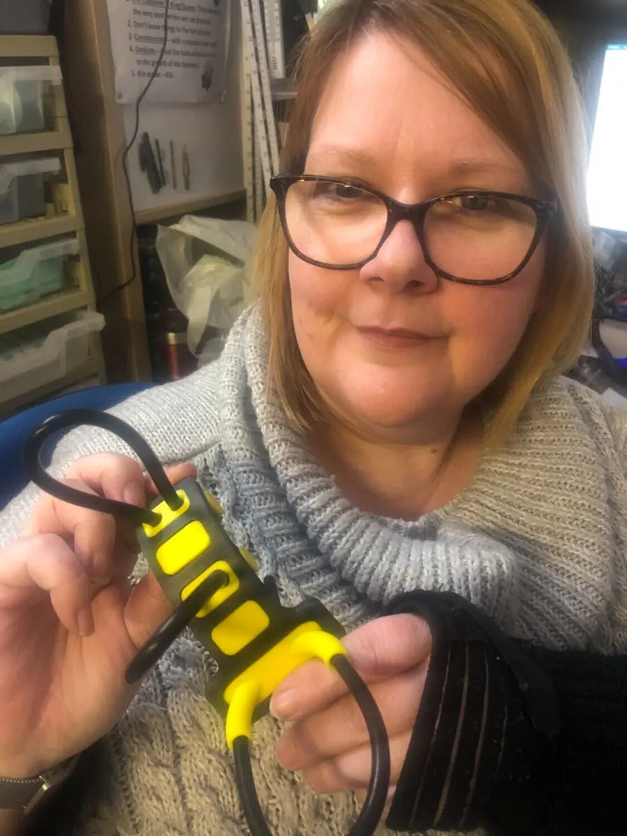 Image showing me flexing a yellow CRve flexible electrode