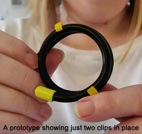 Image showing the copper infused conductive rubber loop and clips