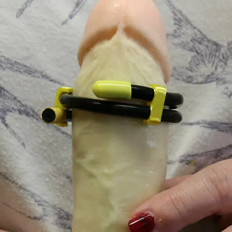 Image showing the copper infused conductive rubber loop and clips